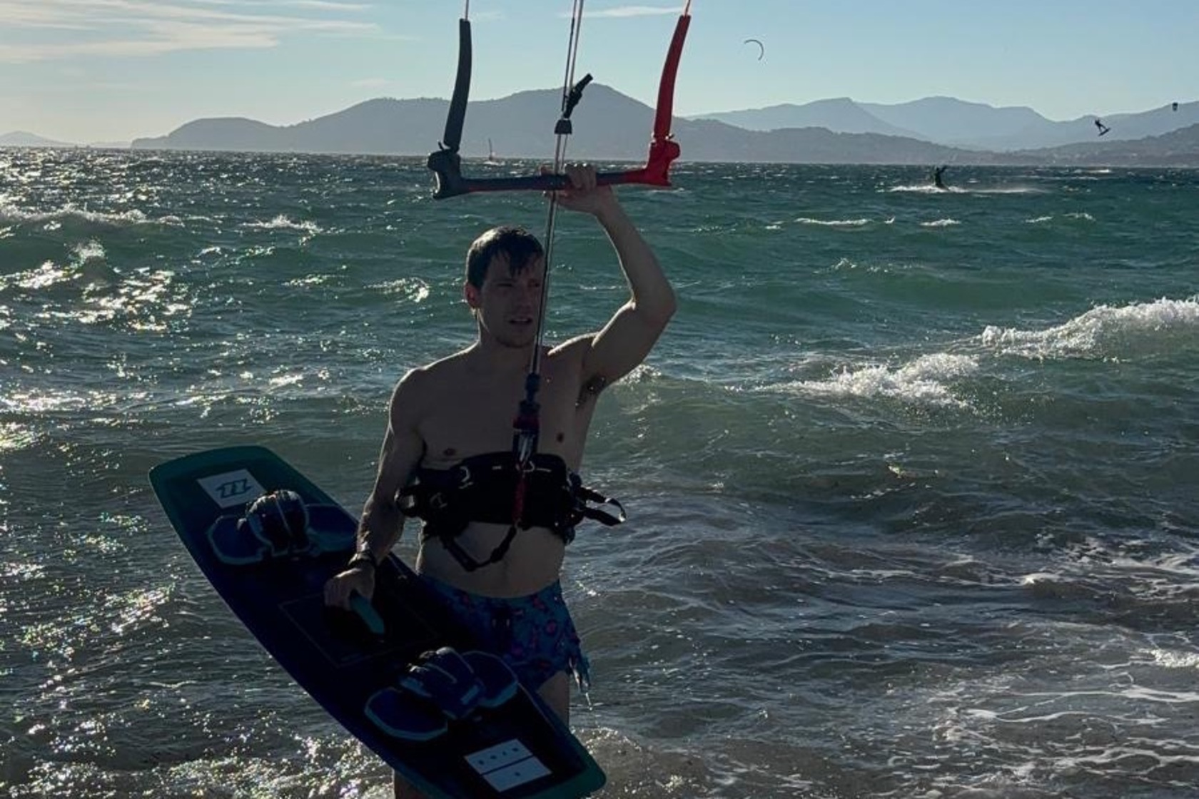 Bert kite Belgische kust af